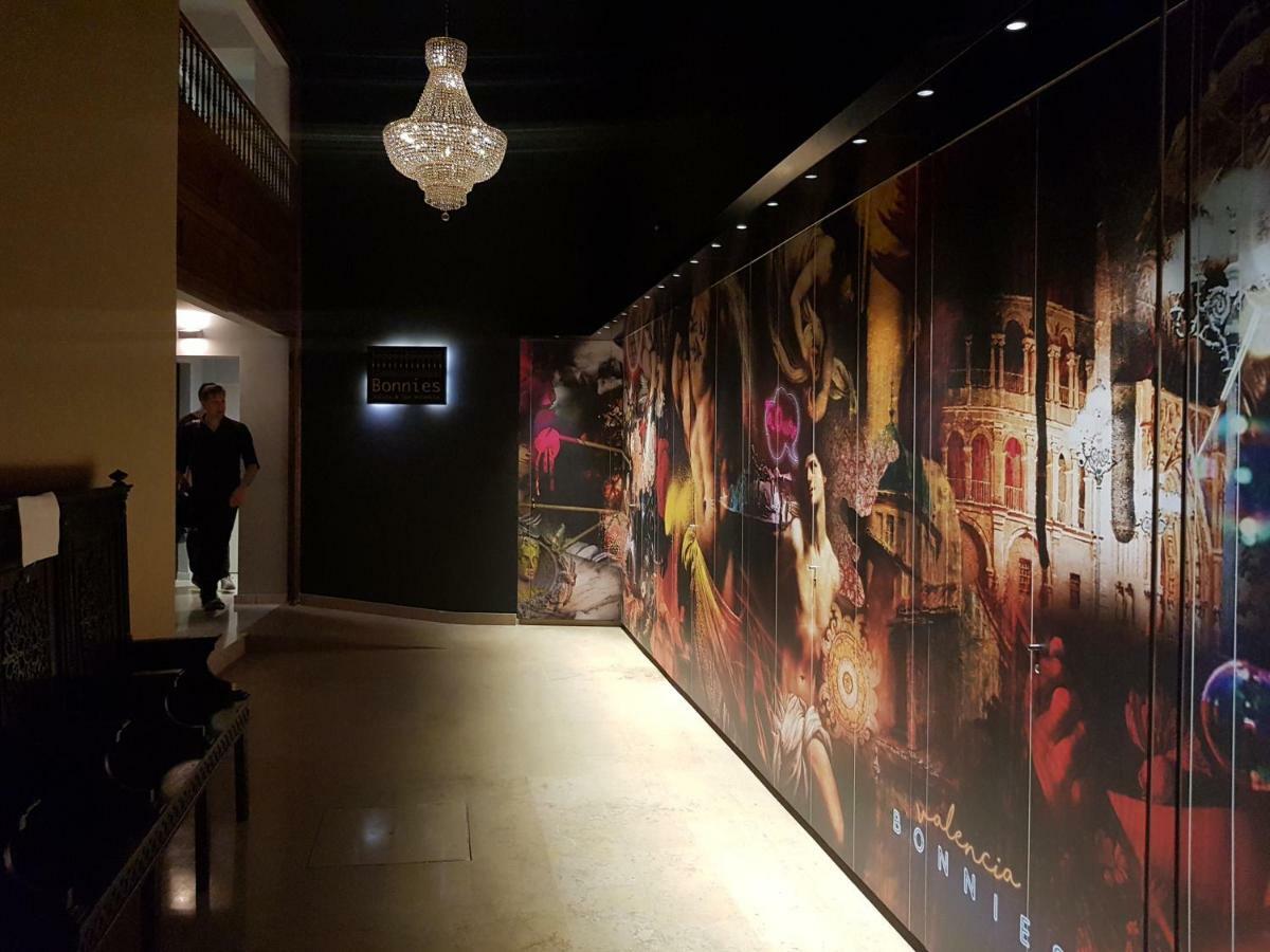 Bonnies Suites & Spa Валенсия Екстериор снимка